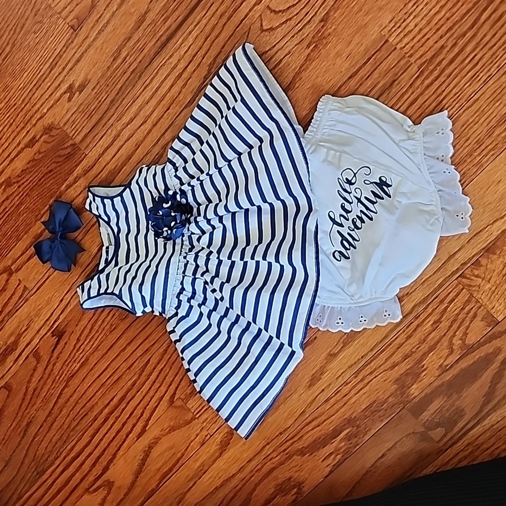 Newborn 3 piece dress,bloomers and hair clip bow